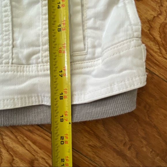 American Eagle Outfitters Jean Jacket with Hood, White and grey - Picture 9 of 11
